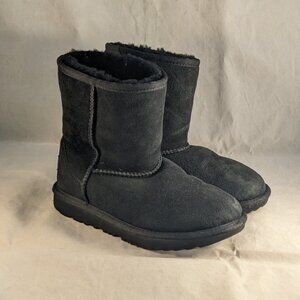 UGG Kids Classic Mid Suede Black Boot, USA Size 2